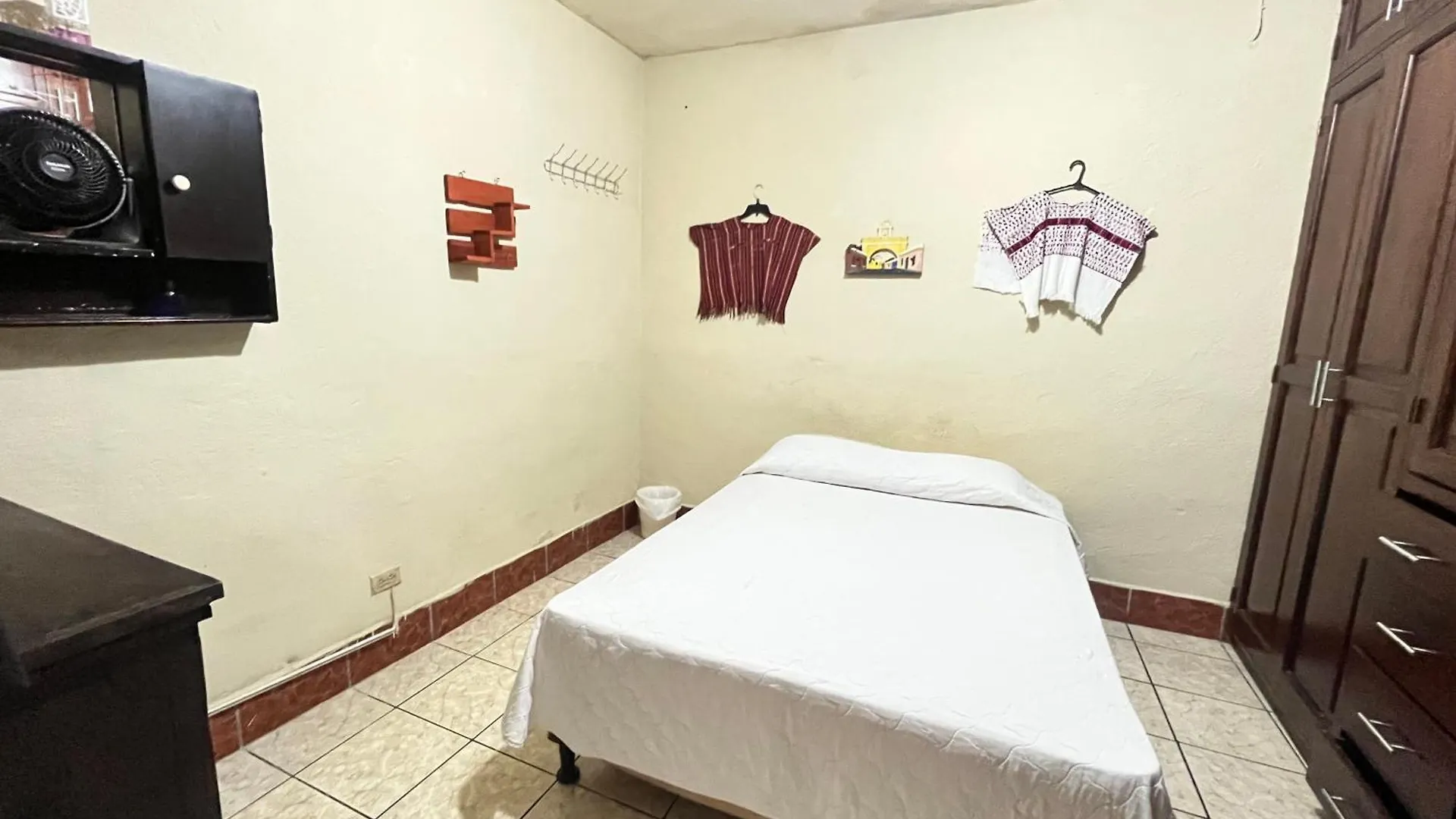 Jireh Guesthouse Антигуа-Гватемала Мини-отель